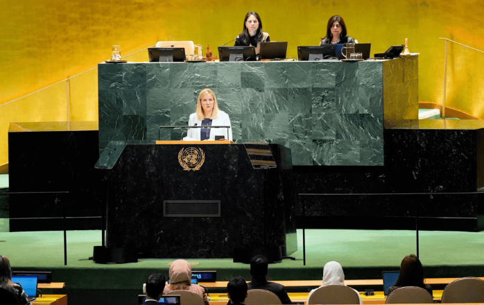 起市场热潮；2026届高校毕业生规模预计1270万人不朽情缘首页手机报·晚报丨用户群体全龄覆盖AI玩具掀(图3)